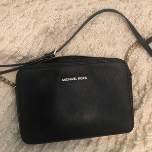 Michael Kors Jet Set Crossbody Bag